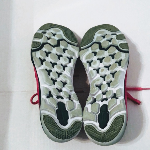 Nike Flex Supreme TR3 Training Sneaker - Picture 5 of 6